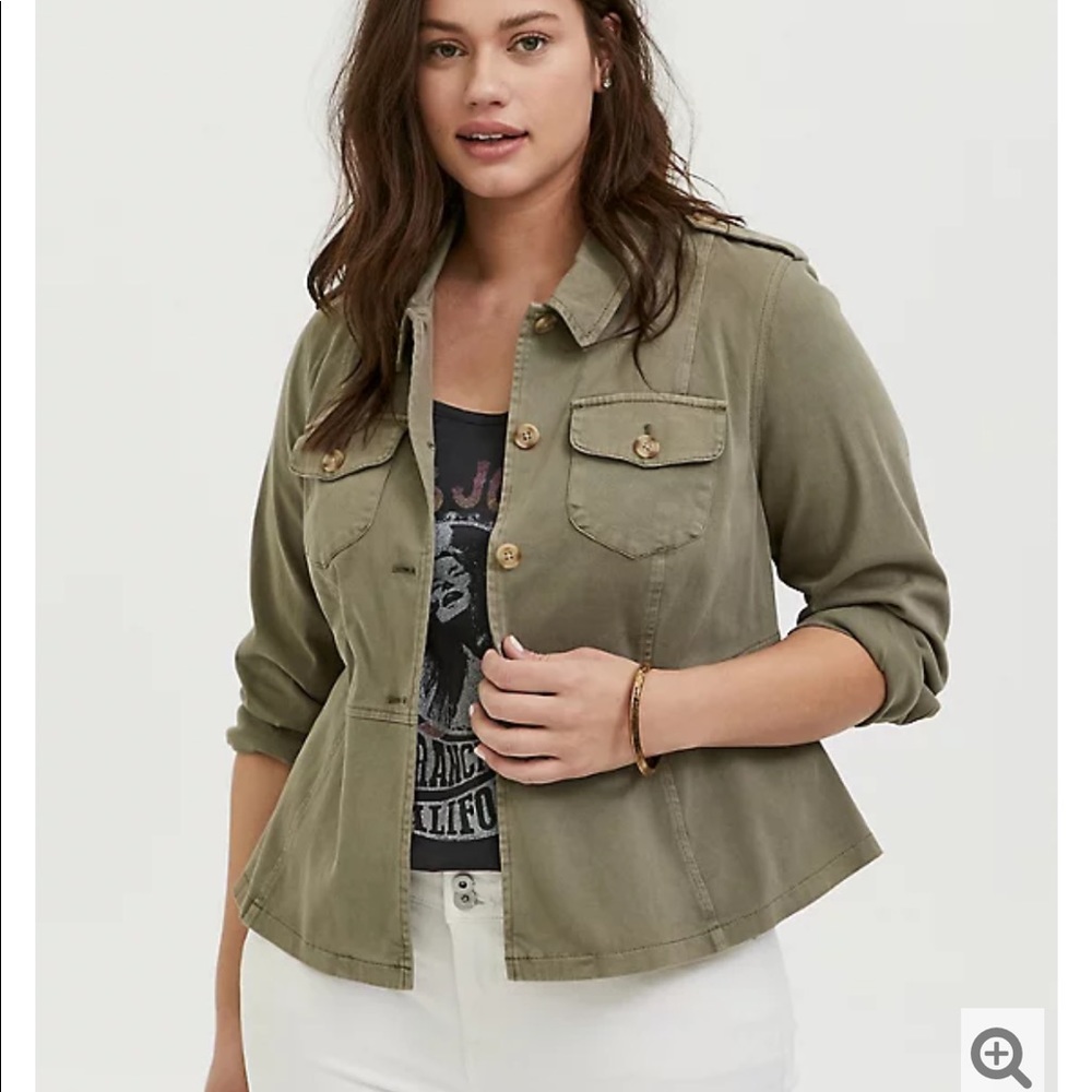 Nwt Torrid size 4 Olive Peplum Military Jacket